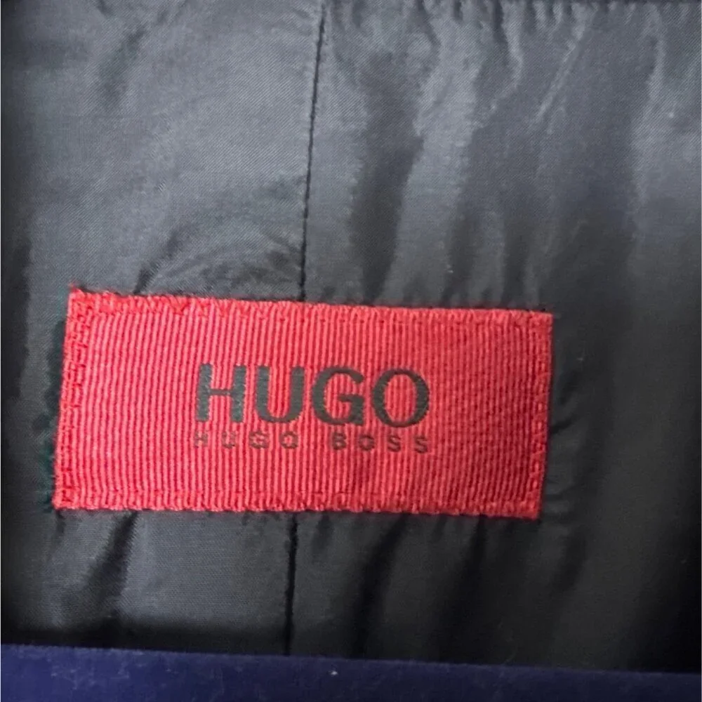 Hugo Boss Mens Black Wool Blazer Jacket Made In Italy Size 44R Red Trim Details
